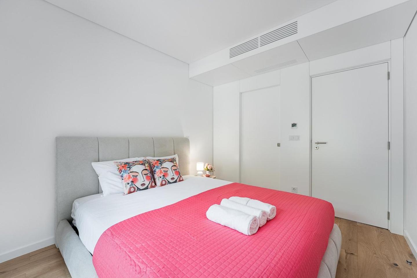 Guestready - Majestic Riverside Terrace In Coimbra Appartement Buitenkant foto