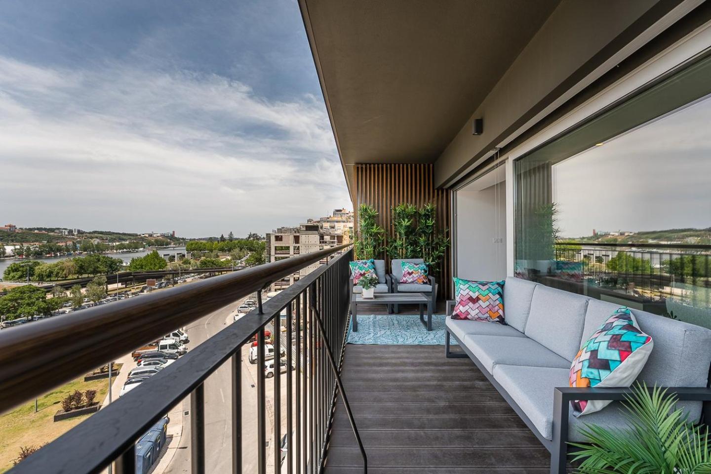Guestready - Majestic Riverside Terrace In Coimbra Appartement Buitenkant foto